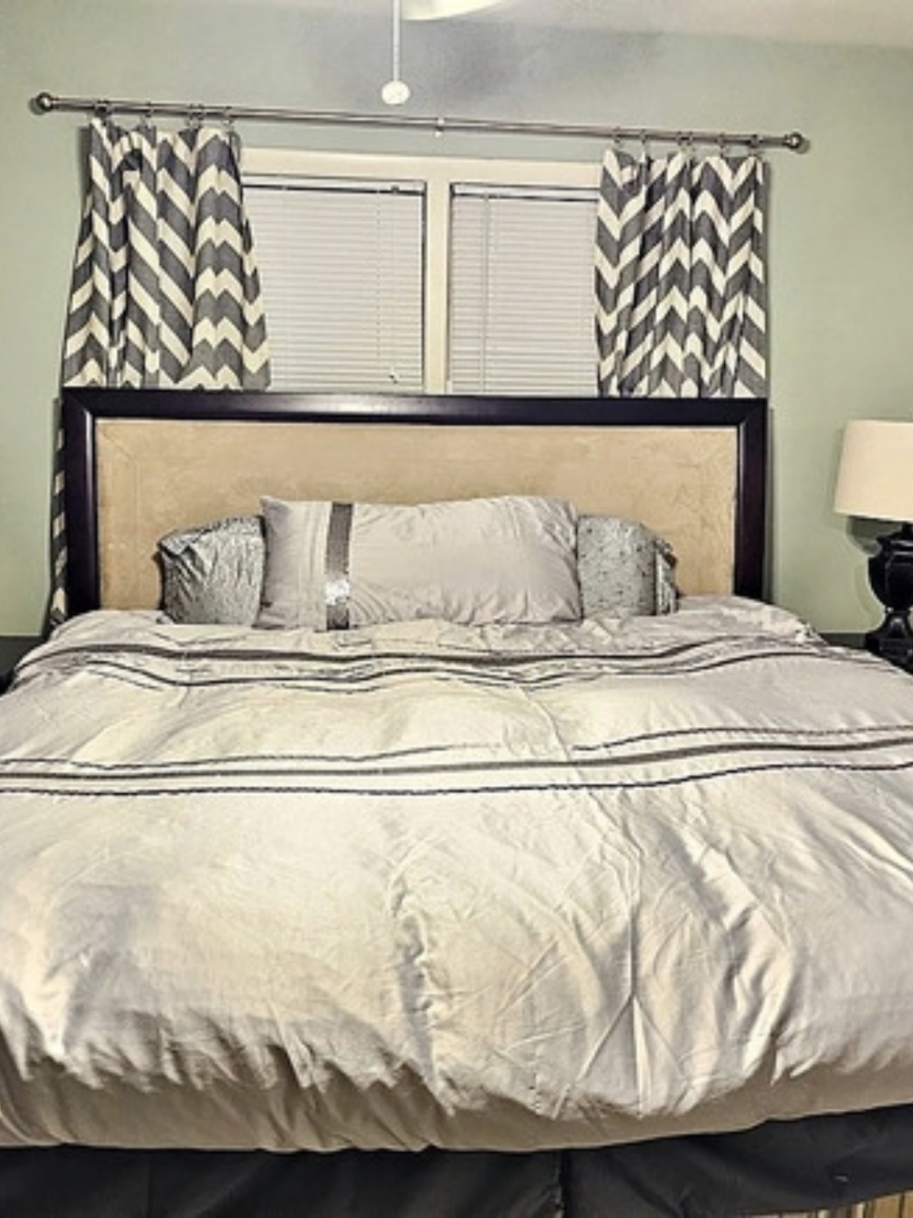 DKNY King Size Gray Satin Sequin Duvet Cover & Matching Pillow Sham